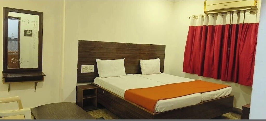 Room 3, Brundavan NearVijayawada Railwaystation, Krishna
