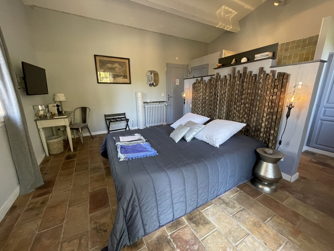 Bedroom 4, La Singulière, Hérault