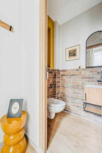 Bathroom 2, Appartement Central 2bdr - 6P le Marais, Paris