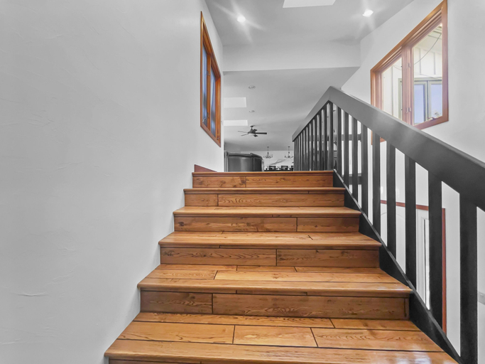 Interior 5, 208 Tenderfoot 5 Bedroom Home by RedAwning, Summit