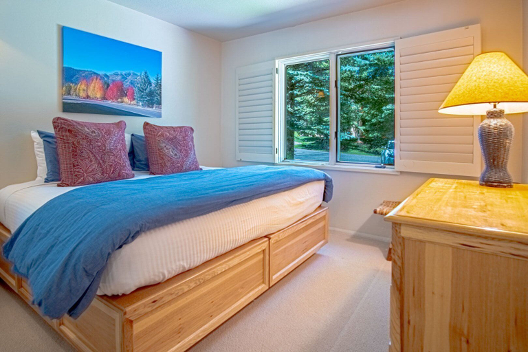 Room 4, Sunburst - Golf Course Views + Free Resort Amenities, Blaine
