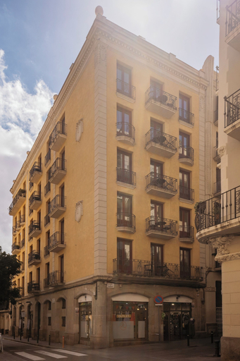 Exterior & Views, Milà Apartamentos Barcelona, Barcelona