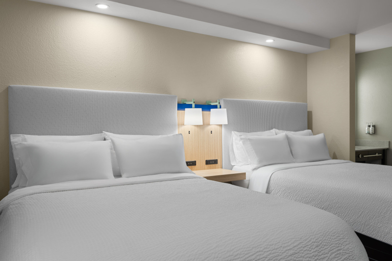 Bedroom 5, Garner Hotel MAHWAH by IHG, Bergen