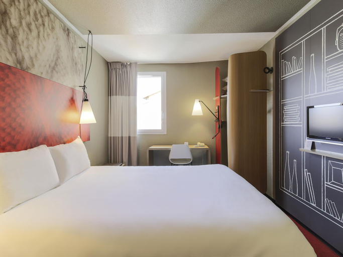 Bedroom 4, ibis Albi, Tarn