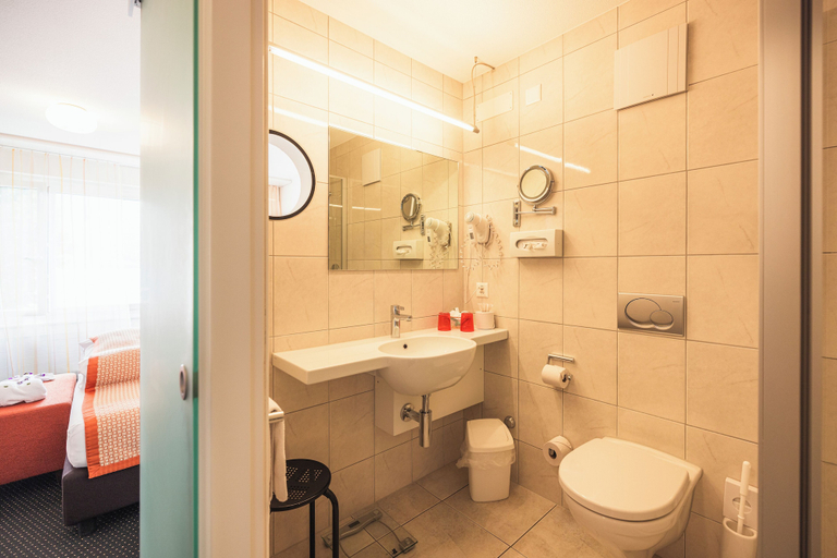 Bathroom 5, Hotel Seehof Superior, Sarganserland