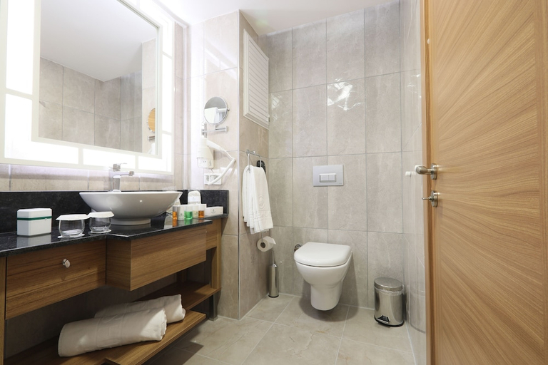 Bathroom 5, Greenwood Suites Resort, Antalya