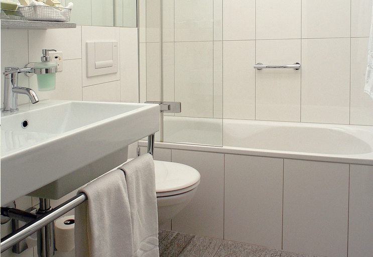Bathroom 4, Hauser Hotel St. Moritz, Maloja