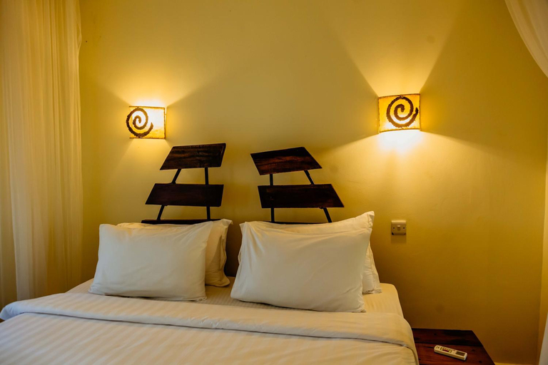 Bedroom 3, Weruweru River Lodge, Hai