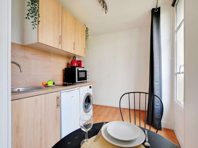 Others 5, Studio in the heart of the Marais !, Paris