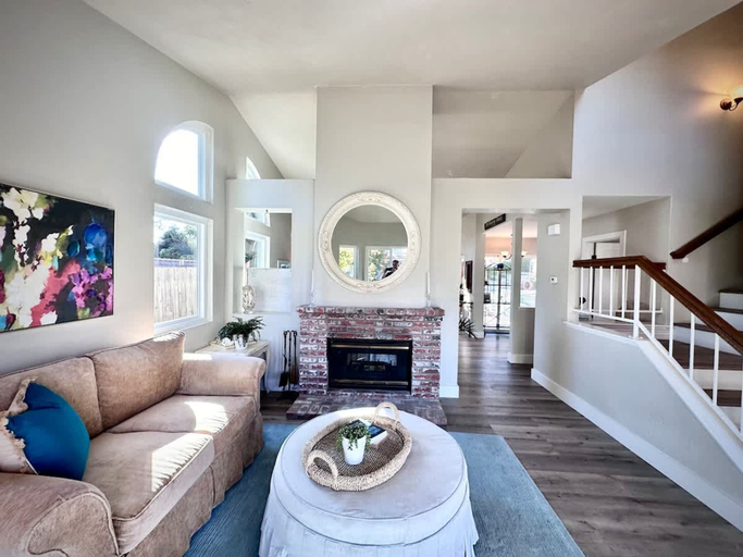 Room 3, Crestview Oceanside - Family-friendly Private Yard, San Diego