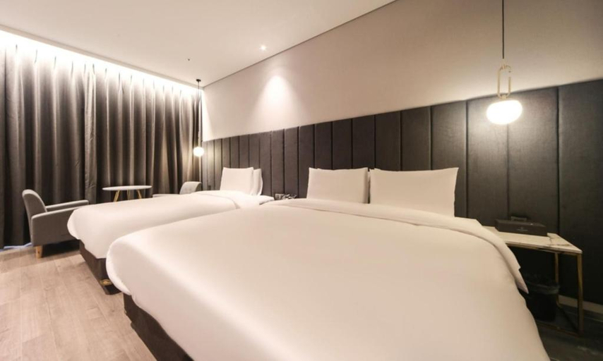 Bedroom 2, Busan Myeongji Ciel Ocean Hotel, Gangseo