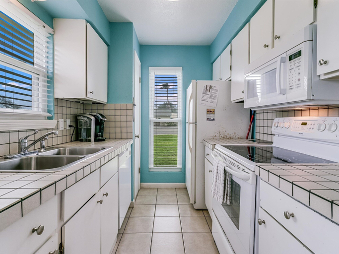 Private kitchen 5, Reel It In Rryc59 2 Bedroom Home, Aransas