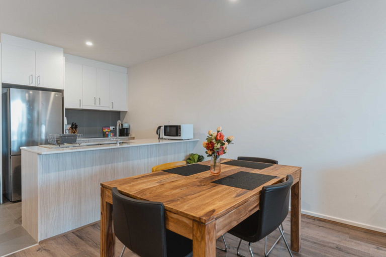 Dining 2, Lonsdale St 1-bed Unit With Study Area and Parking, Canberra