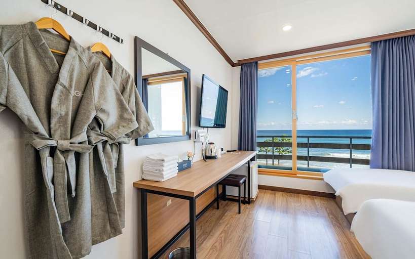 Bathroom, 8 Hotel, Yangyang