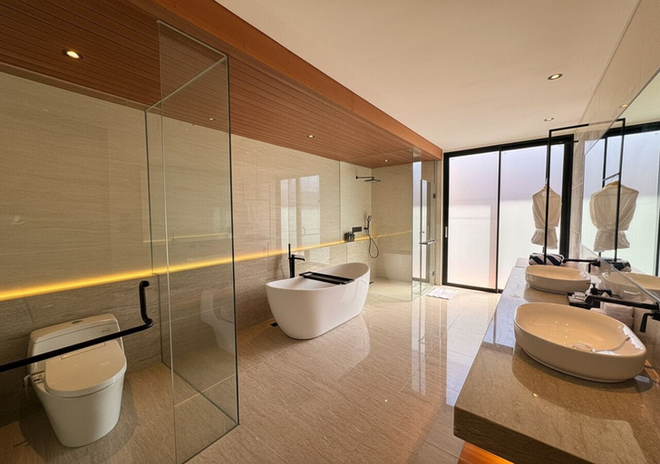 Bathroom 4, Kinama Villa Jimbaran Bali, Badung