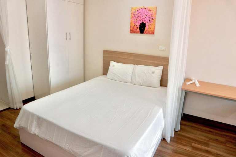 Room 5, Vinhomes D'Capital Paradise Apartment, Cầu Giấy