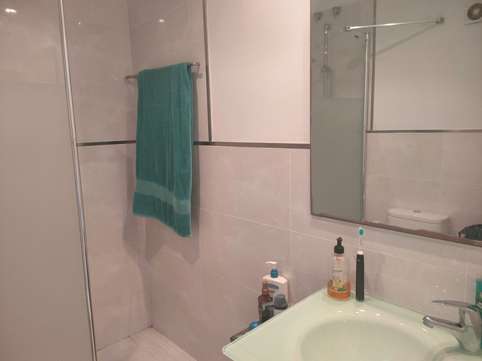 Bathroom 2, Apartment - Sleeps 4 - Pool - Balcony - Parking, Alicante