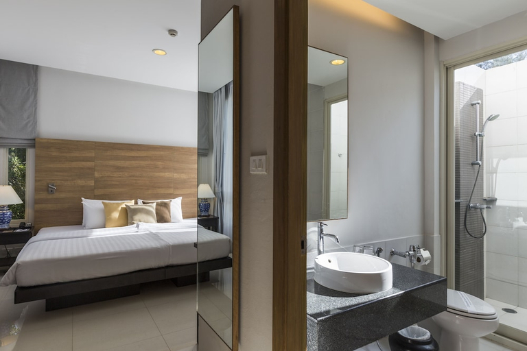 Bathroom 4, Kantary Beach Hotel Villas & Suites, Khao Lak, Takua Pa