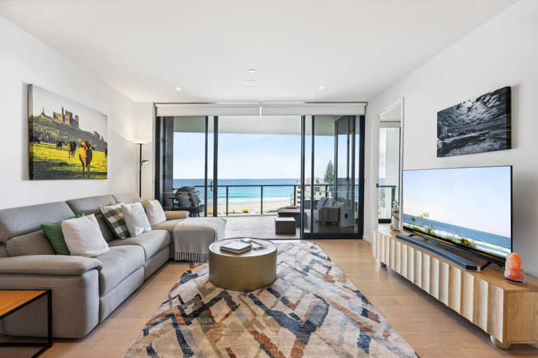 Living room 4, Glorious Ocean Views, 2-bed, Pool & Amenities, Gold Coast
