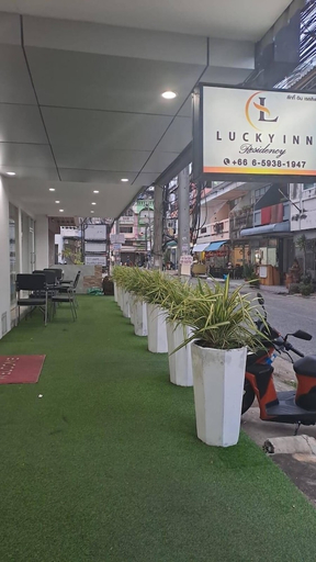 Food & Drinks, Lucky Inn Residency, Pattaya