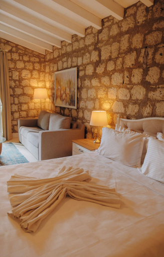 Bedroom 5, Cadde 75, Çeşme
