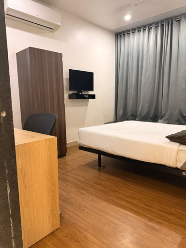 Room 4, HOTEL LOTUS, Surat