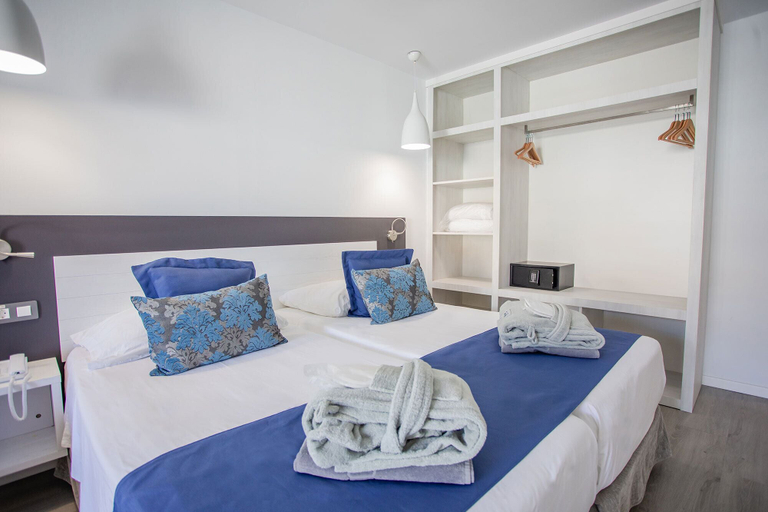 Bedroom 3, Servatur Casablanca Suites & Spa - Adults Only, Las Palmas