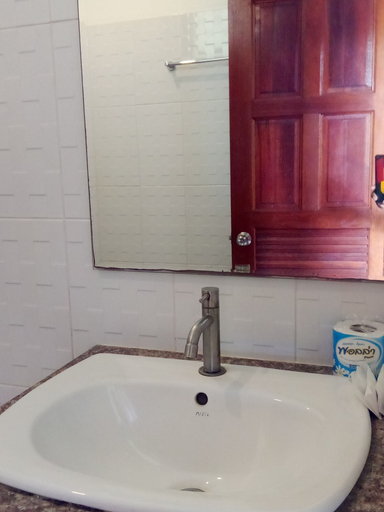 Bathroom 5, The Sea At Lanta Hotel, Ko Lanta