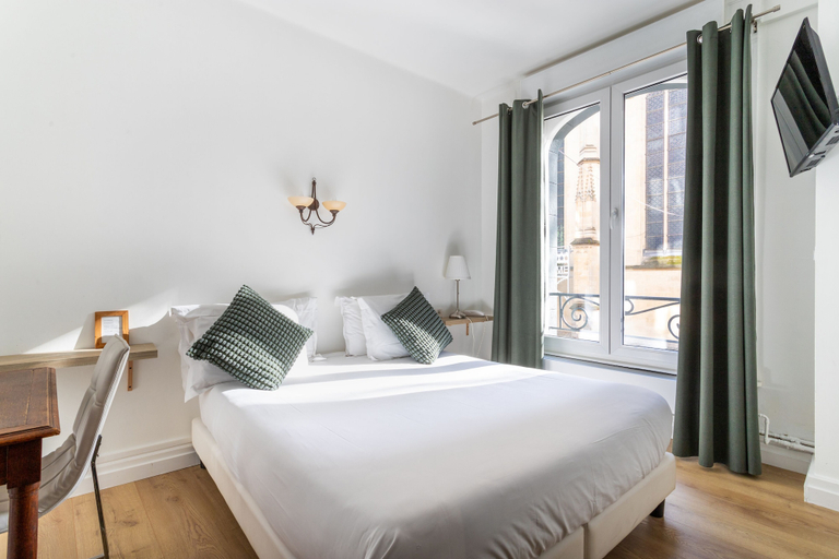 Bedroom 4, Hôtel Brueghel, Nord