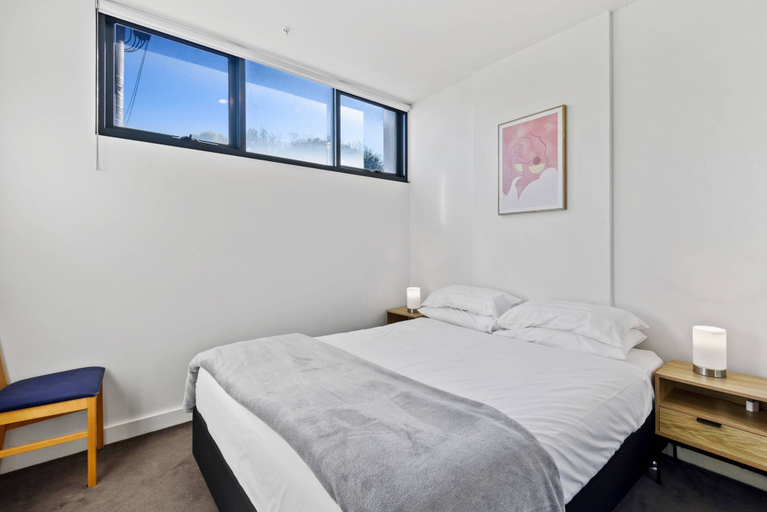 Room 4, Cosy 1-bed With Private Balcony By Showgrounds, Melbourne