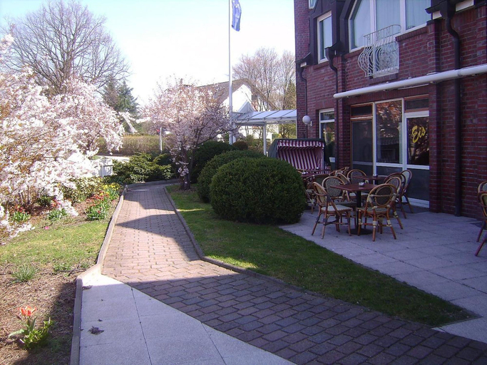 Exterior & Views 2, Hotel Stadt Norderstedt, Segeberg