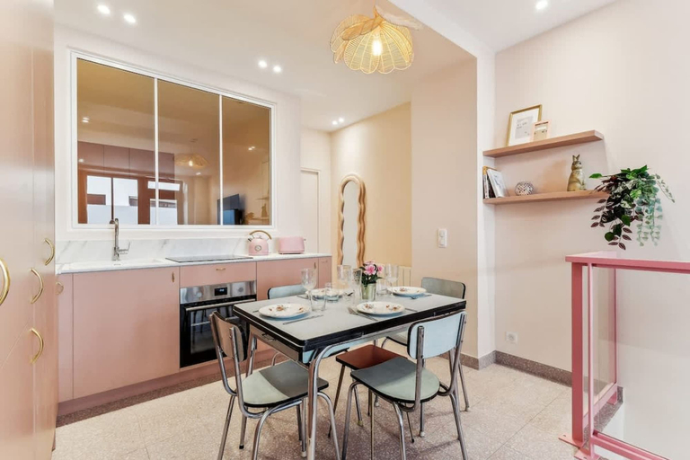 Private kitchen 2, Elegant Apartment - 2 Bedroom -6people, Paris