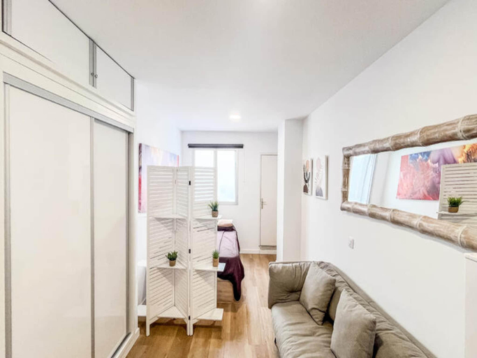 Others 3, Cozy Studio Las Canteras - 2 min walk to Beach, Las Palmas
