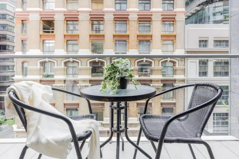 Interior 5, Spacious & Comfy Apt for 6 Next to Darling Harbour, Sydney