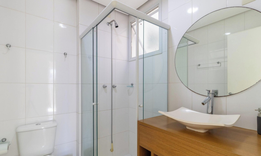 Bathroom 3, 2 Bedroom Apartment With Barbecue Cts0203, Florianopolis