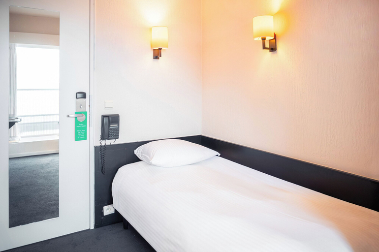 Bedroom 3, Queen Anne Hotel, Bruxelles