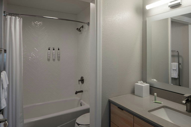 Bathroom 3, TownePlace Suites by Marriott Texarkana, Bowie
