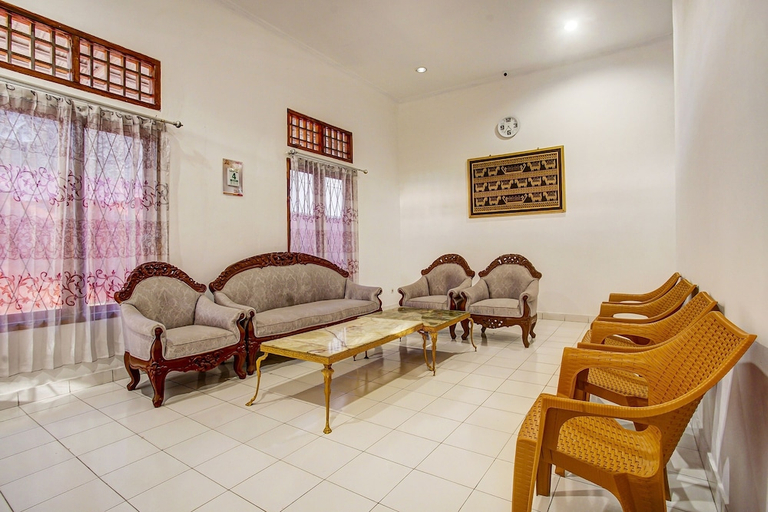 Public Area 2, Hotel O Homestay Syariah, South Lampung