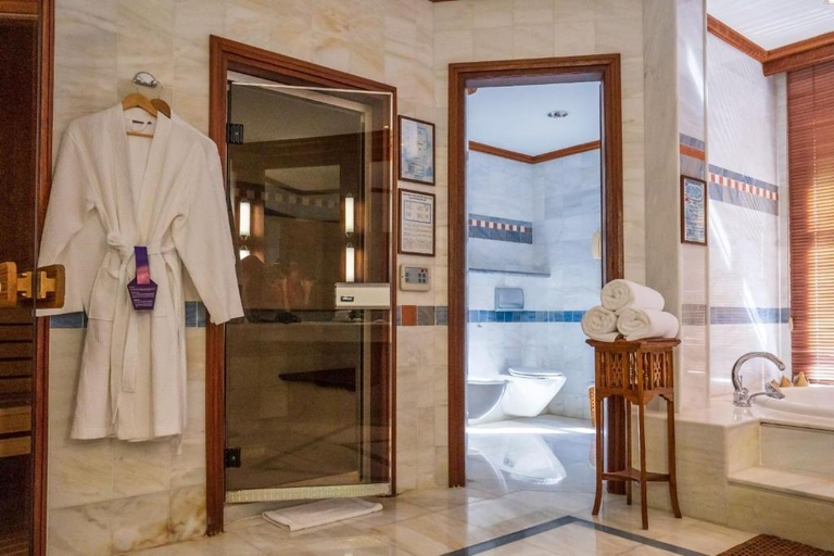 Bathroom 4, Coral Beach Hotel and Resort