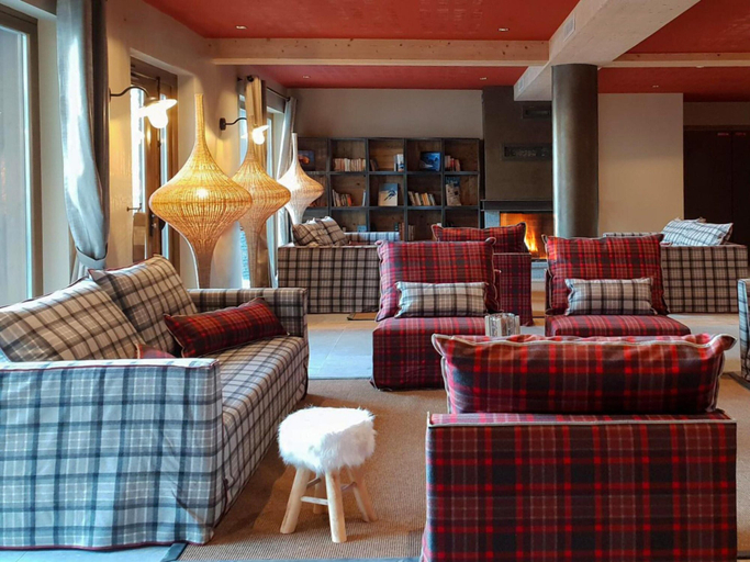 Living room 4, Apartment in Beaufort With Spa & Heated Pool, Savoie