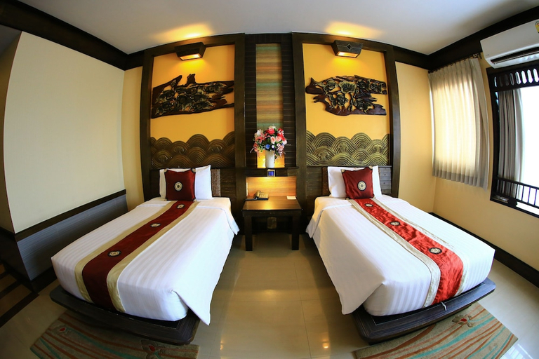 Bedroom 3, Ruean Phae Royal Park Hotel, Muang Phitsanulok