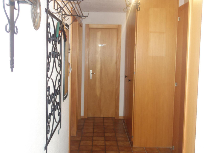 5, Cozy Apartment With Mountain Views, Sion