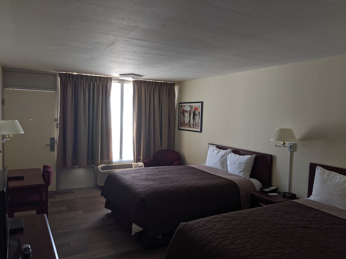 Bedroom 2, Western Inn and Suites, Garfield