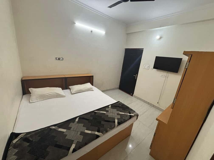 Room 3, Hotel Awadh Pearl, Lucknow