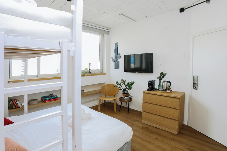 Bedroom 2, Domus Metro Hotel