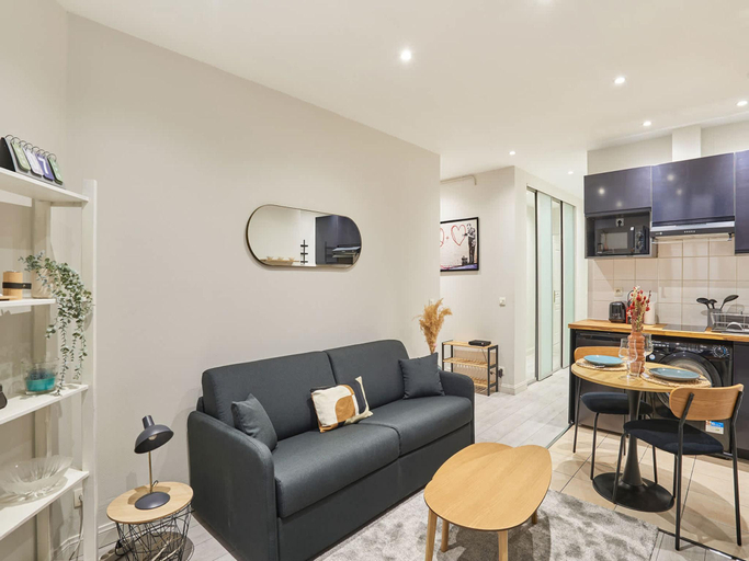 4, Spacious Studio Sacre Coeur Montmartre, Paris
