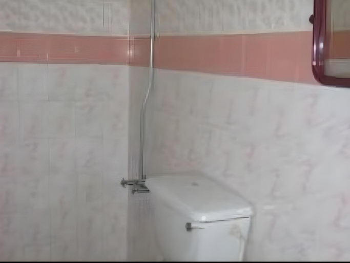 Bathroom, Madhusha Rest, Ambagamuwa