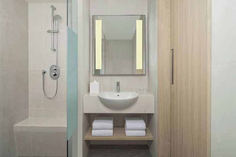 Bathroom 5, Fairfield By Marriott Bekasi, Bekasi
