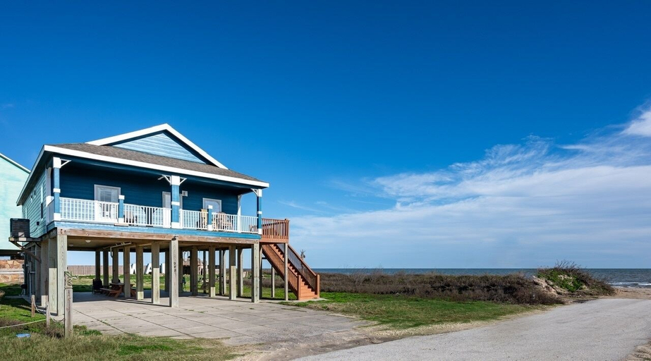 Exterior 5, High View Lodge 2 Bedroom Home, Galveston