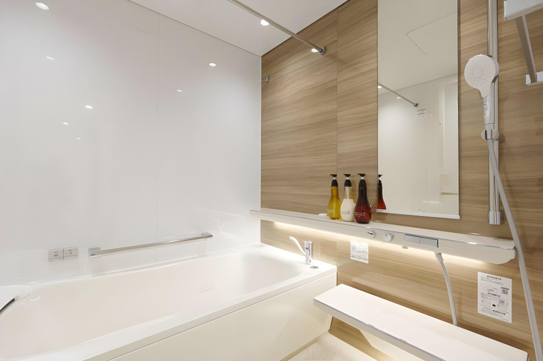 Bathroom 4, Hotel Obana, Nara